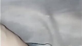 ГретаЛа - без трусов перед садовником - порно видео