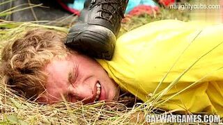 б. геи заполнены спермой - порно видео