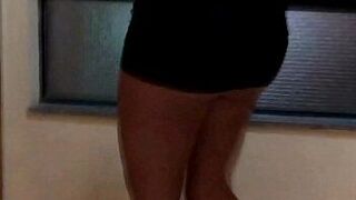 Придя домой после того, как отдала его другим мужчинам на глазах у моего мужа - порно видео